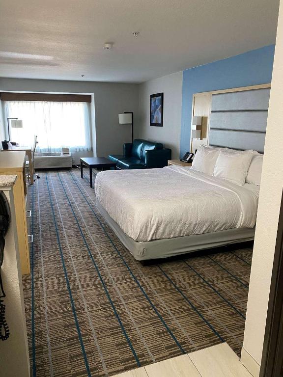 Best Western Brigham City Inn & Suites - image 5