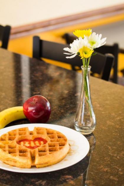 Best Western Brighton Inn - image 14