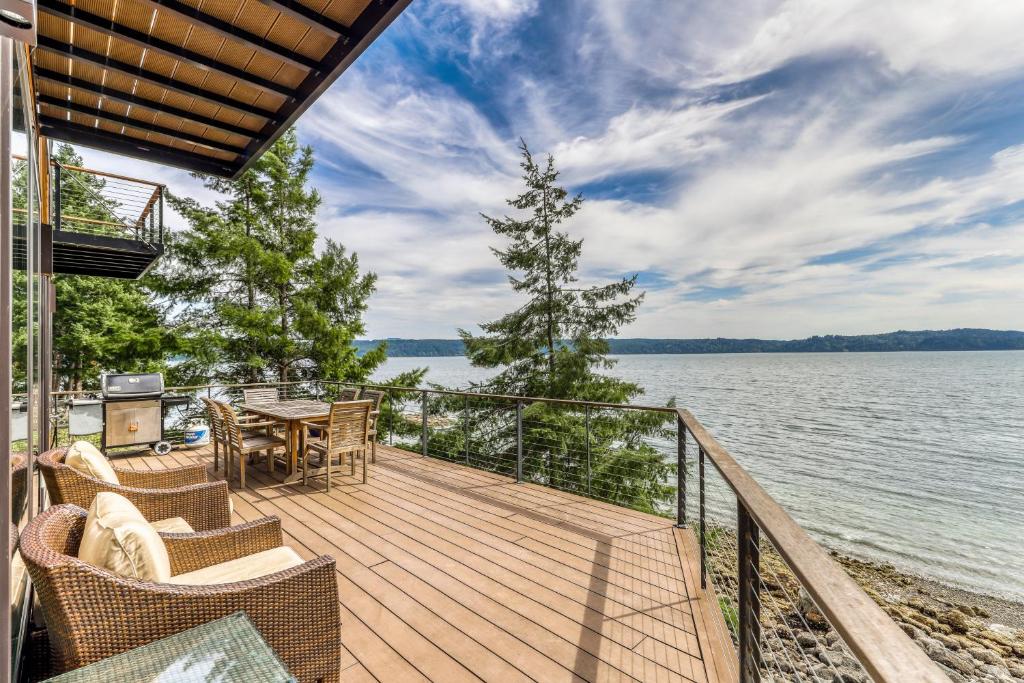 Paradise Cove Retreat - image 2