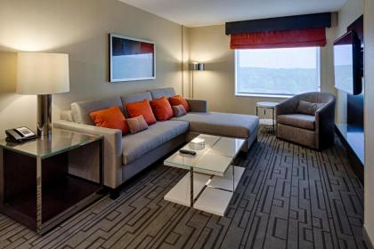 DoubleTree by Hilton Hotel Bristol - image 8