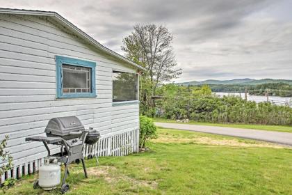Newfound Lake Studio BBQ Fire Pit and Beach Access - image 2