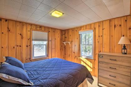 Updated Bristol Lakehouse with Kayaks and Beach Access - image 2