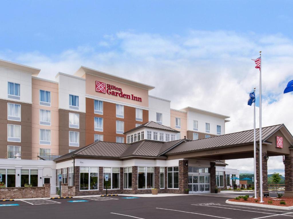 Hilton Garden Inn Bristol - main image