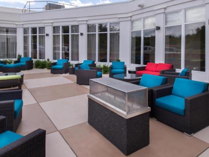 Hilton Garden Inn Bristol - image 7