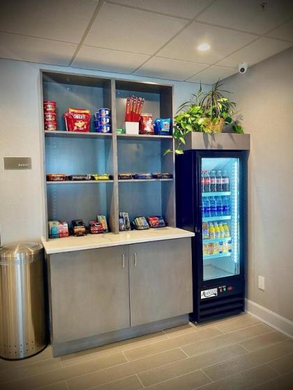 Best Western Brockport Inn & Suites - image 9