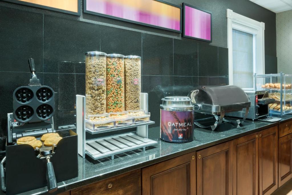 Residence Inn by Marriott Boston Brockton/Easton - image 2