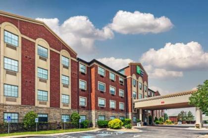 Holiday Inn Express Hotel & Suites Tulsa South Broken Arrow Highway 51 an IHG Hotel