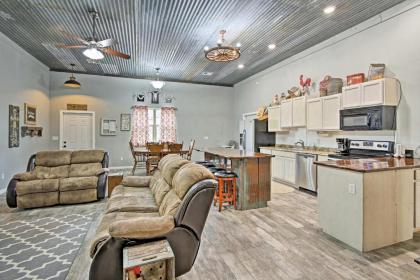 Convenient Family Friendly Home   20 min to tulsa