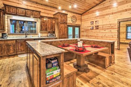 Dreamy Deluxe Cabin with Hot Tub and Outdoor Fireplace! - image 11