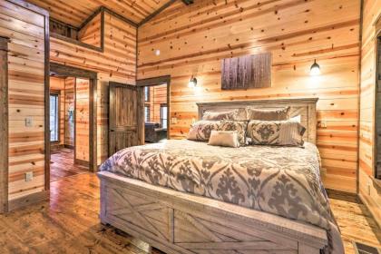 Dreamy Deluxe Cabin with Hot Tub and Outdoor Fireplace! - image 13