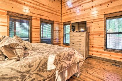 Dreamy Deluxe Cabin with Hot Tub and Outdoor Fireplace! - image 14