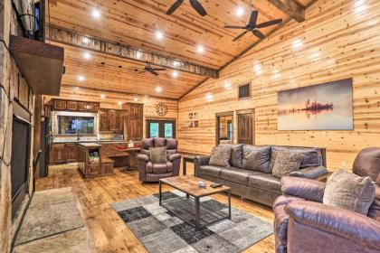 Dreamy Deluxe Cabin with Hot Tub and Outdoor Fireplace! - image 8