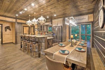 Tranquil Timbers Retreat with Hot Tub about 3 Mi to Lake