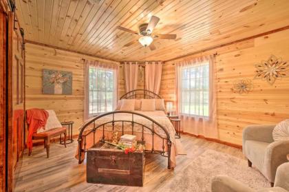 Lavish Getaway with Hot Tub on Almost 6 Acres! - image 13