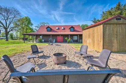 Broken Bow Retreat with Game Room and Hot Tub! - image 3