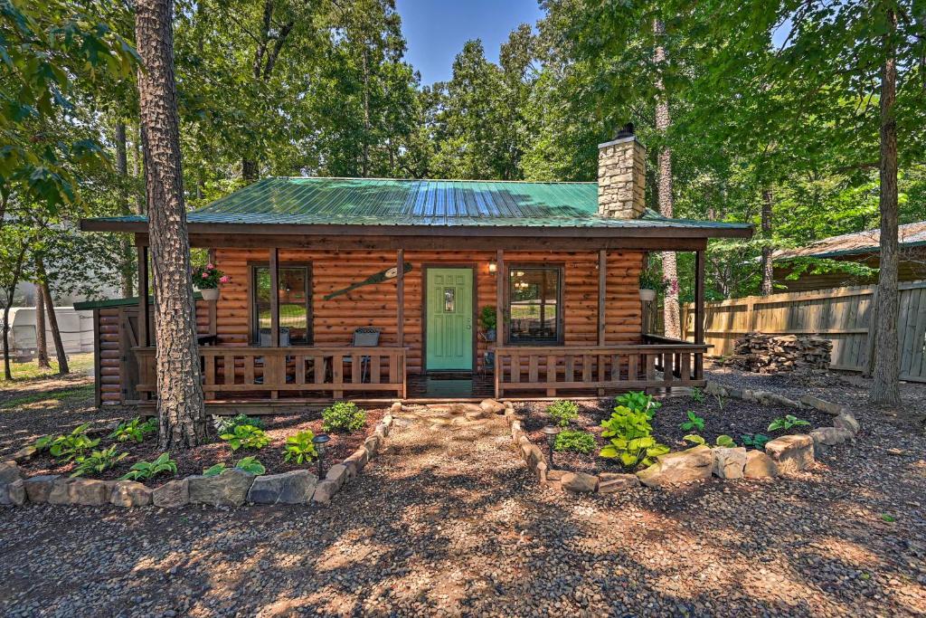 Azalea House - Forest Retreat with Hot Tub! - main image