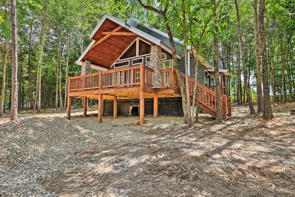Modern Couples Retreat with Fire Pit and BBQ! - main image