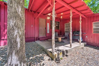 Backwoods Hideout Remote Couples Getaway! - image 2