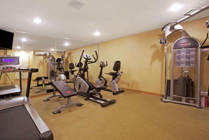 West Farms Hotel - image 2