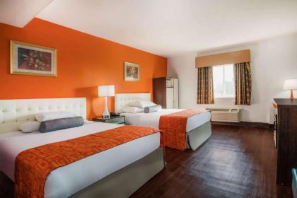 West Farms Hotel - image 6