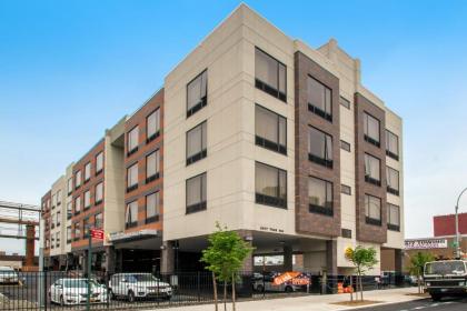 Comfort Inn And Suites Near Stadium