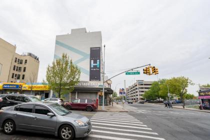 Hotel Ninety Five Fordham / St. Barnabas Hospital - image 8