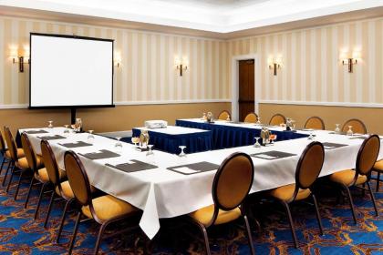 Sheraton Milwaukee Brookfield - image 20