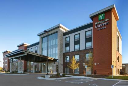 Holiday Inn Express  Suites   milwaukee   Brookfield an IHG Hotel Brookfield