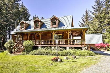 Brookings House on 3 Acres Half Mile to Coast!