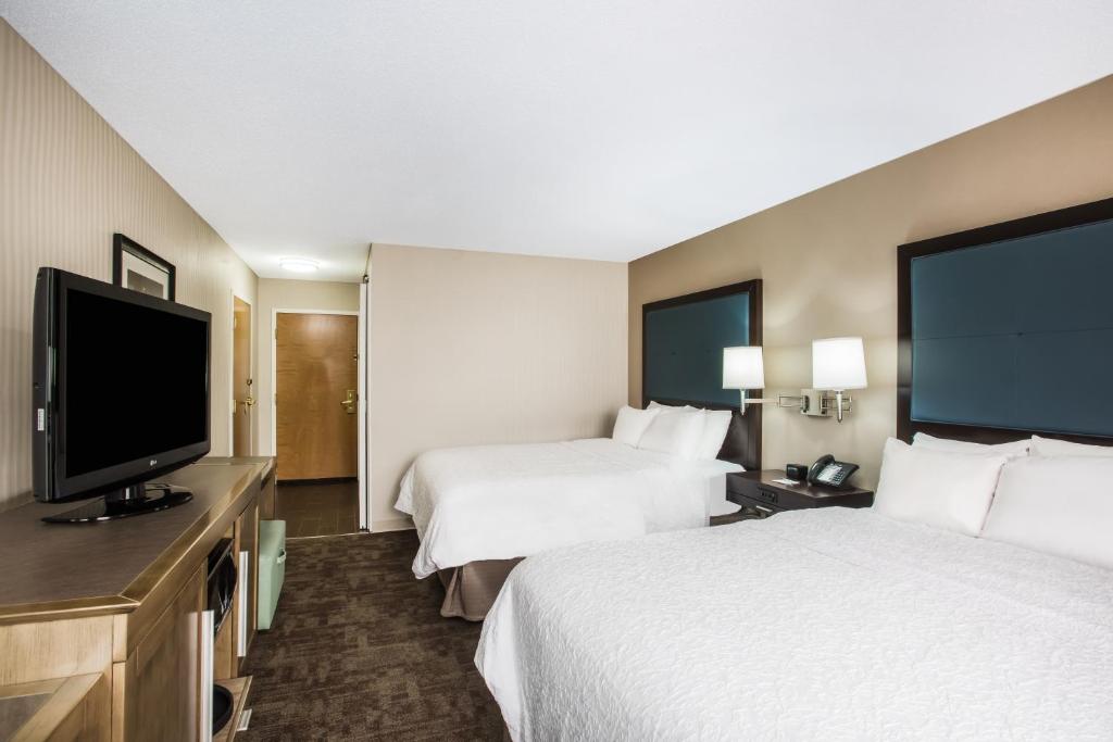 Hampton Inn Cleveland-Airport/Tiedeman Road - main image
