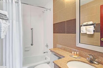 Days Inn by Wyndham Brooklyn - image 3