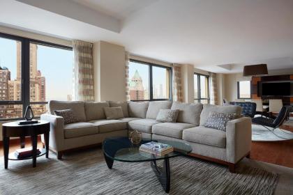 New York Marriott at the Brooklyn Bridge - image 25