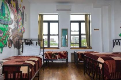 NY Moore Hostel - image 4