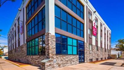 Best Western Plus Brooklyn Bay Hotel