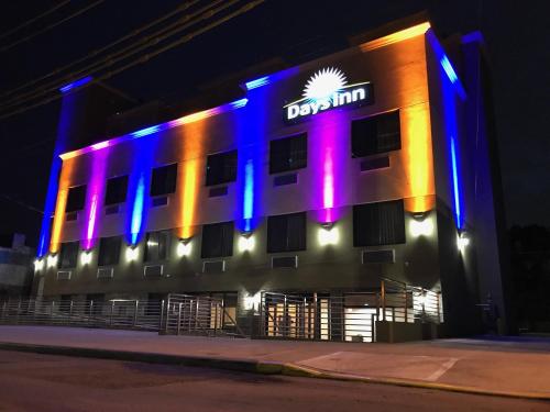 Days Inn by Wyndham Brooklyn Marine Park - image 5