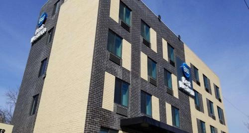 Best Western Brooklyn-Coney Island Inn - image 5
