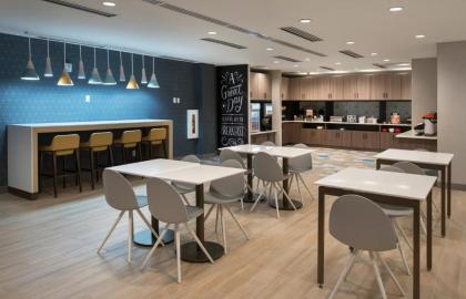 TownePlace Suites by Marriott New York Brooklyn - image 13