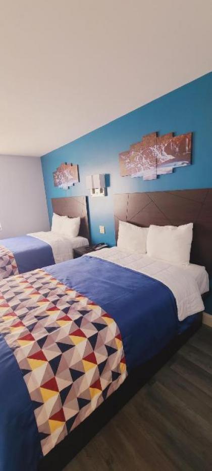 EAST NEW YORK INN - image 11