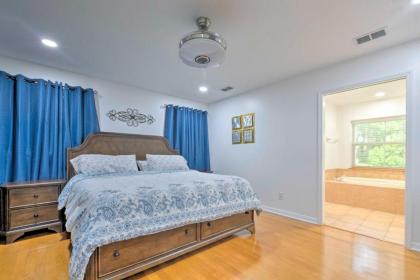 Brooksville Home with Lanai 15 Min to Dtwn! - image 12