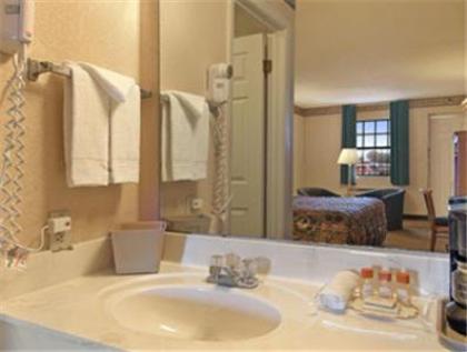 Days Inn by Wyndham Brownsville - image 9
