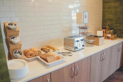 Fairfield Inn & Suites by Marriott Brownsville North - image 3