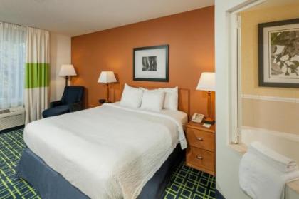 Fairfield Inn & Suites by Marriott Brunswick Freeport - image 11