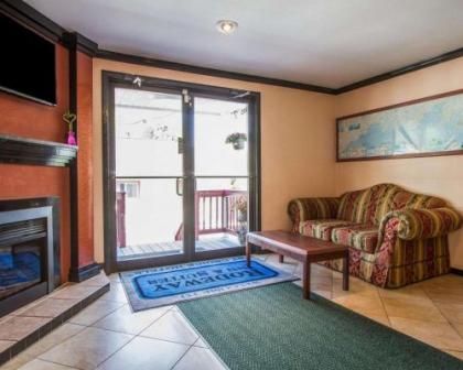 Rodeway Inn & Suites Brunswick near Hwy 1 - image 7