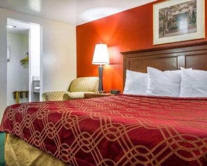 Rodeway Inn & Suites Brunswick near Hwy 1 - image 9