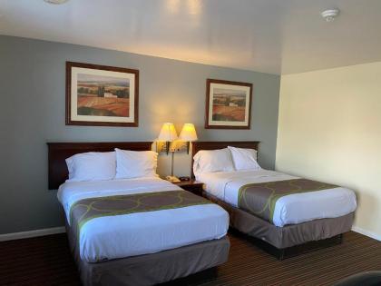 Relax Inn - image 7
