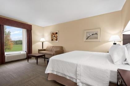 Hampton Inn & Suites Brunswick - image 21