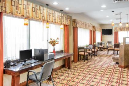 Comfort Suites Golden Isles Gateway - image 3