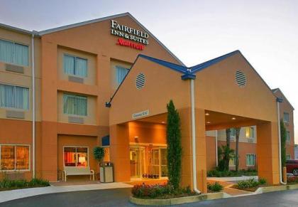 Fairfield Inn Suites Brunswick - image 12