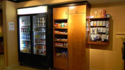 Fairfield Inn Suites Brunswick - image 14