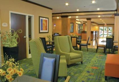 Fairfield Inn Suites Brunswick - image 3